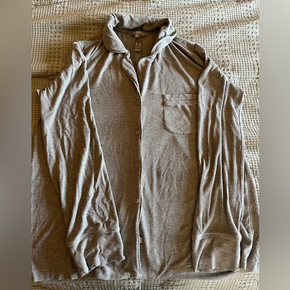 Women's Gray Sleepwear Set - Picture 6 of 10